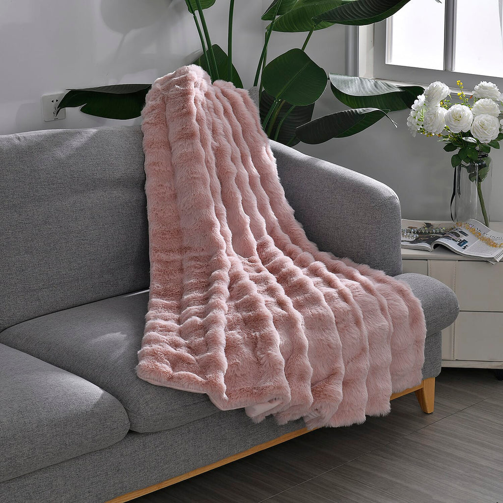 Deluxe Range- Super Soft Faux Fur Double Layer Blanket (Size 200x150) - Blush Pink
