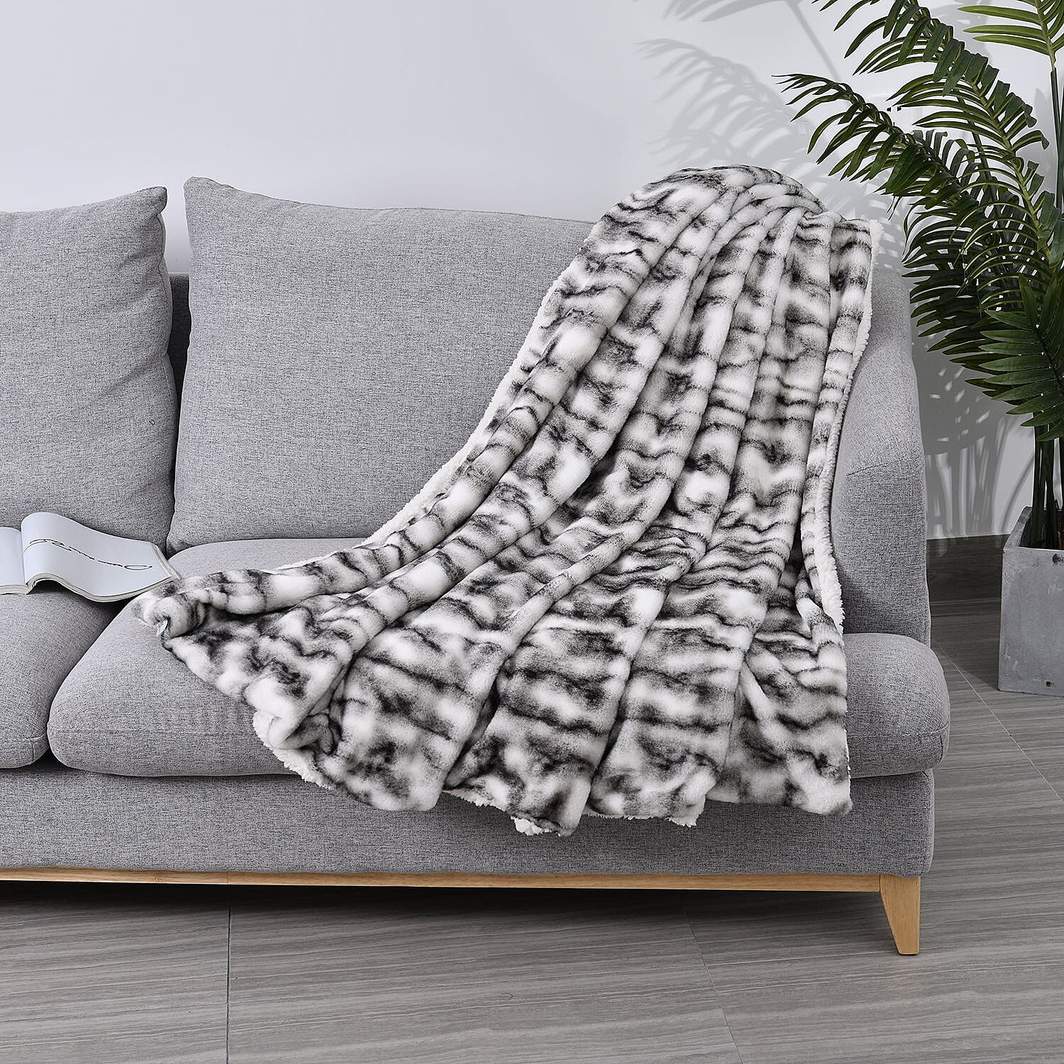 Super Soft Faux Chinchilla Fur Double Layer Blanket Sherpa Lining
