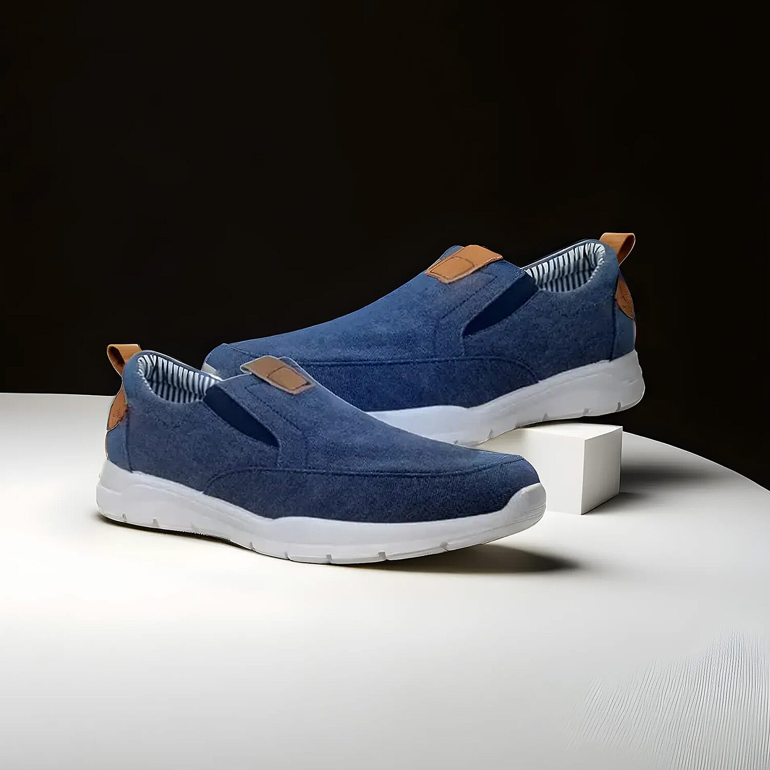 Mens Shoe (Size 7) - Blue