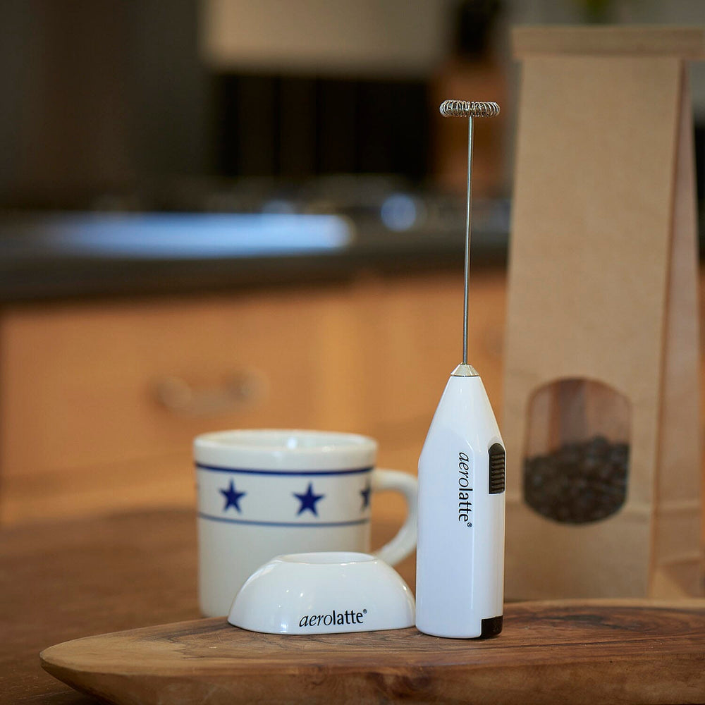 Aerolatte Frother White with Stand