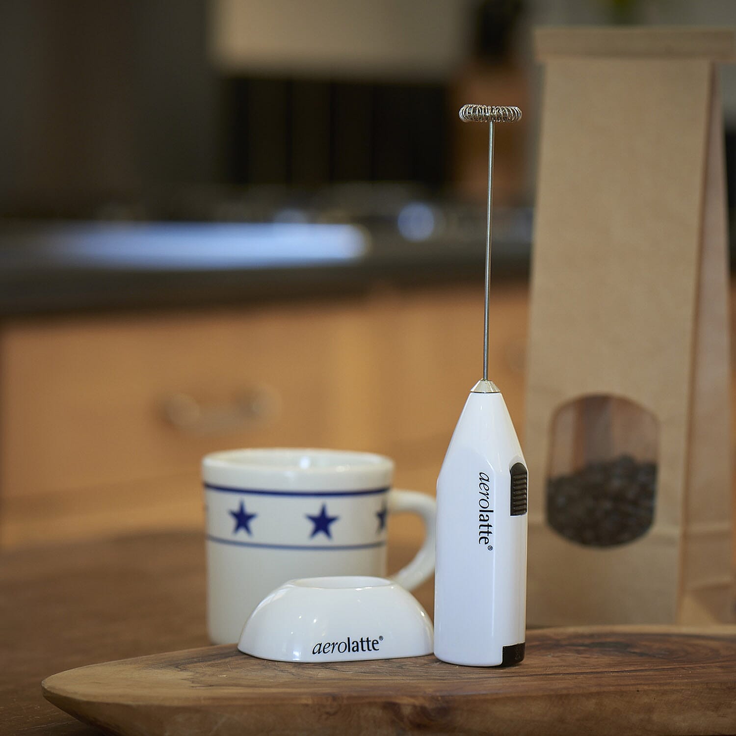 Aerolatte Frother White with Stand