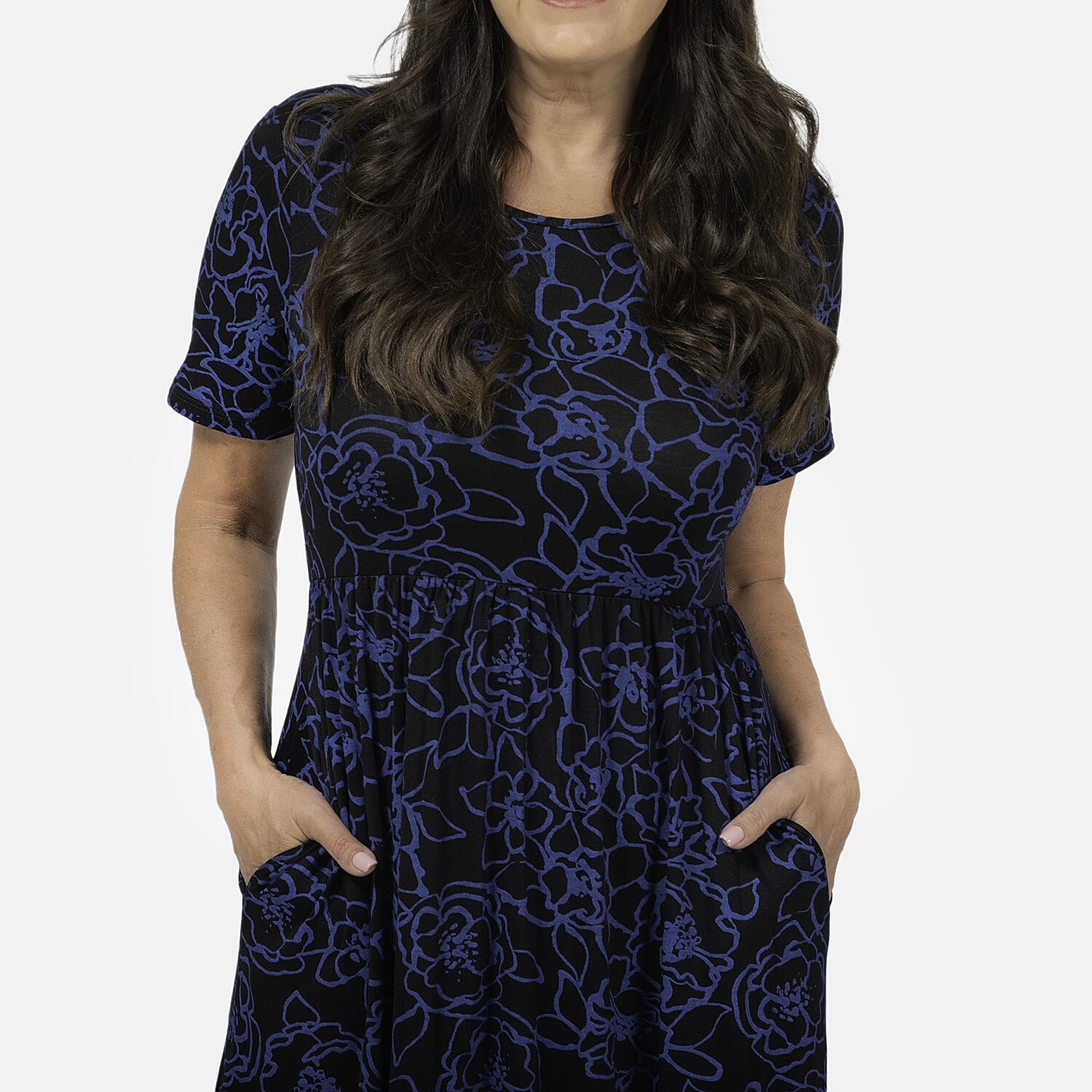 EBCSO Emelia Floral Printed Midi Dress (96% Viscose, 4% Elastane) - Black - Size M