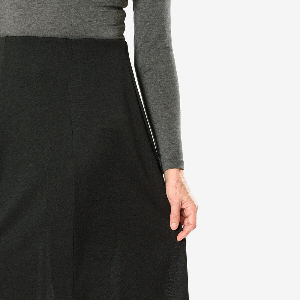 Emelia Pull On Knitted Skirt (Size L) - Black