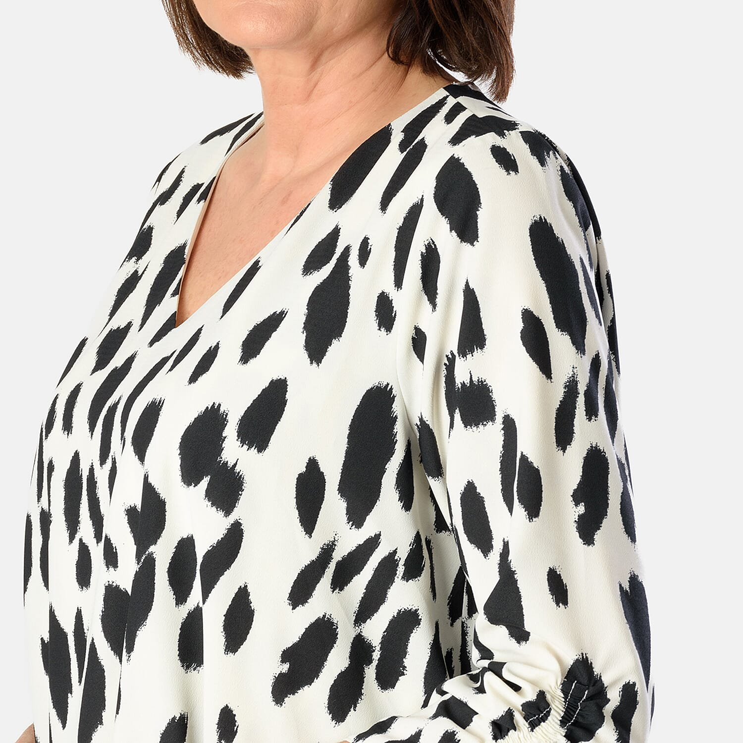 Emily Animal Printed V-Neck Top (Size 12) - Black - White