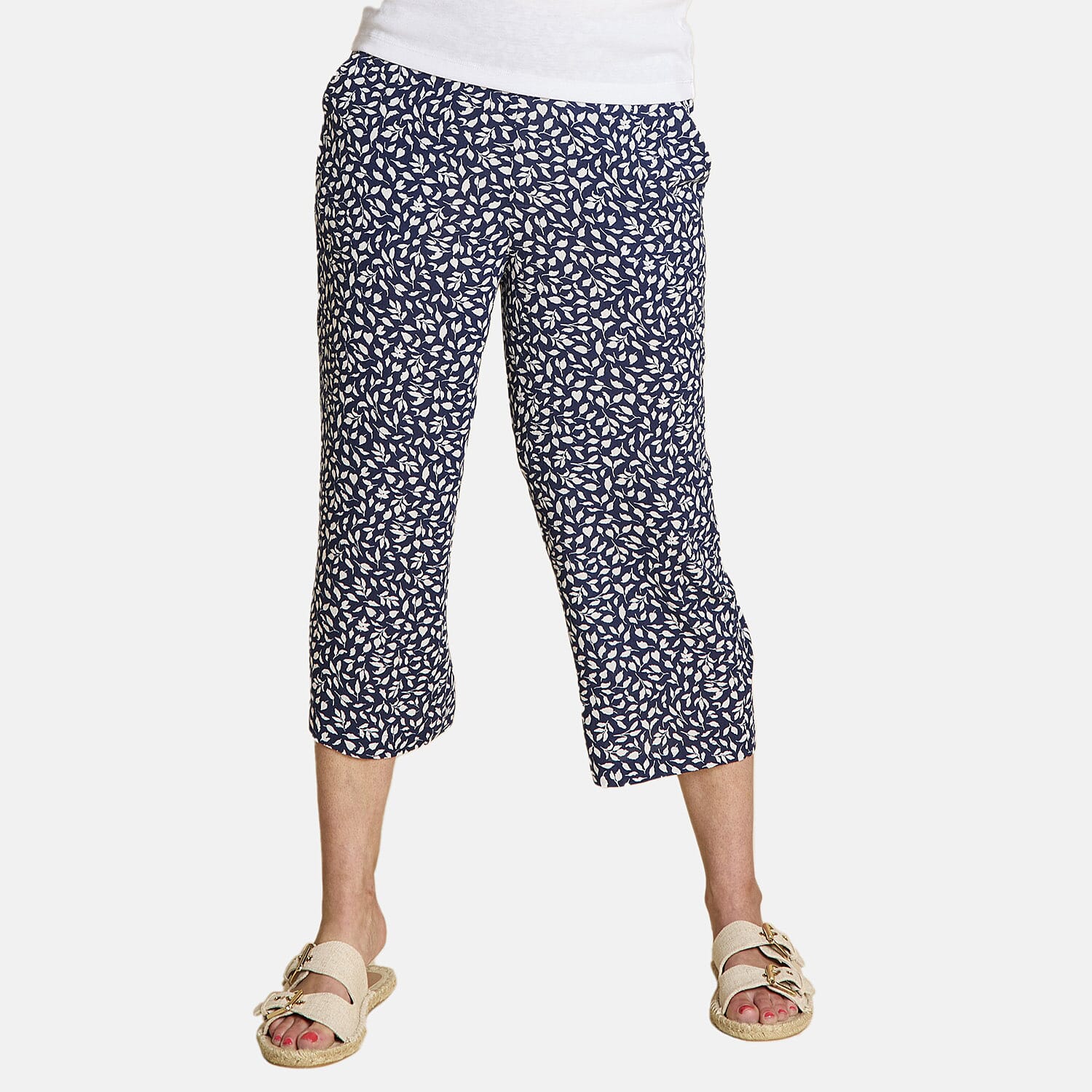 Emreco Leaf Print Crinkle Wide Leg Culottes (Size 14) - Navy