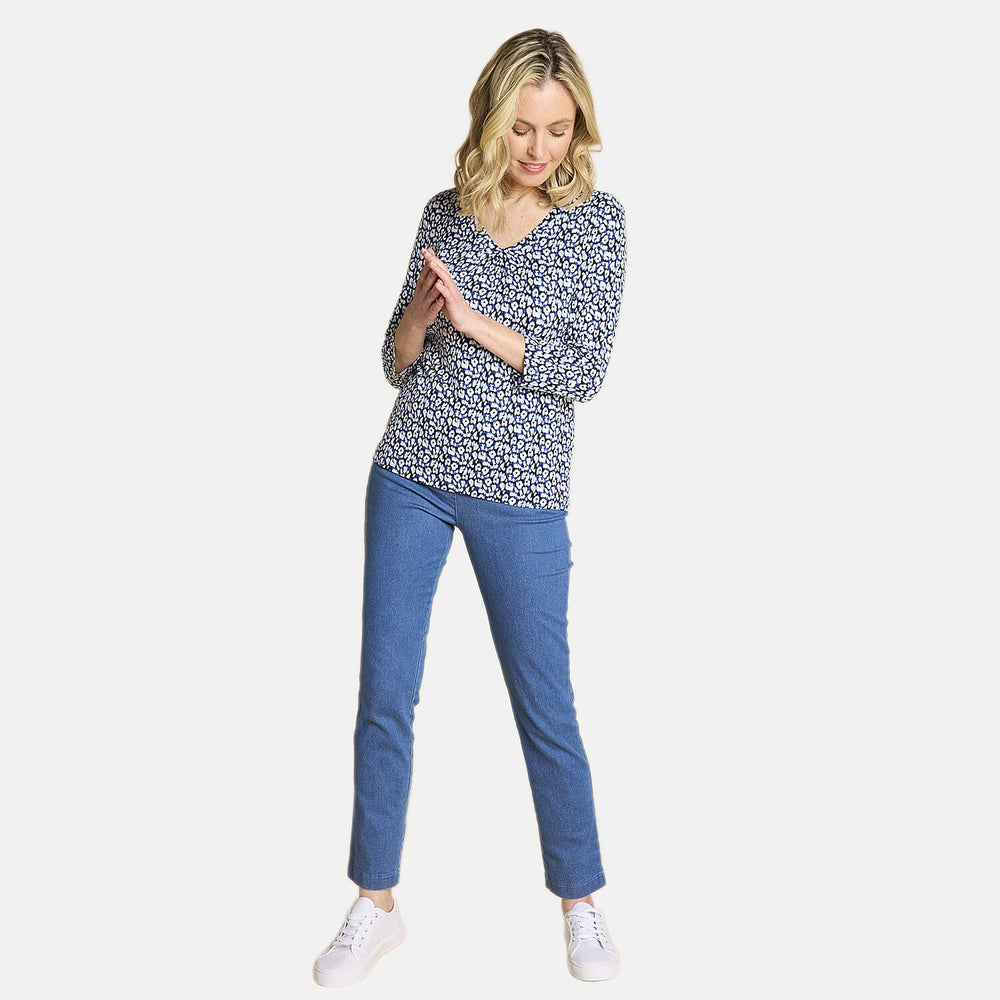 Emreco Casual 3-4 Sleeve V-Neck Animal Print Top (Size 20) -  Blue, White & Black