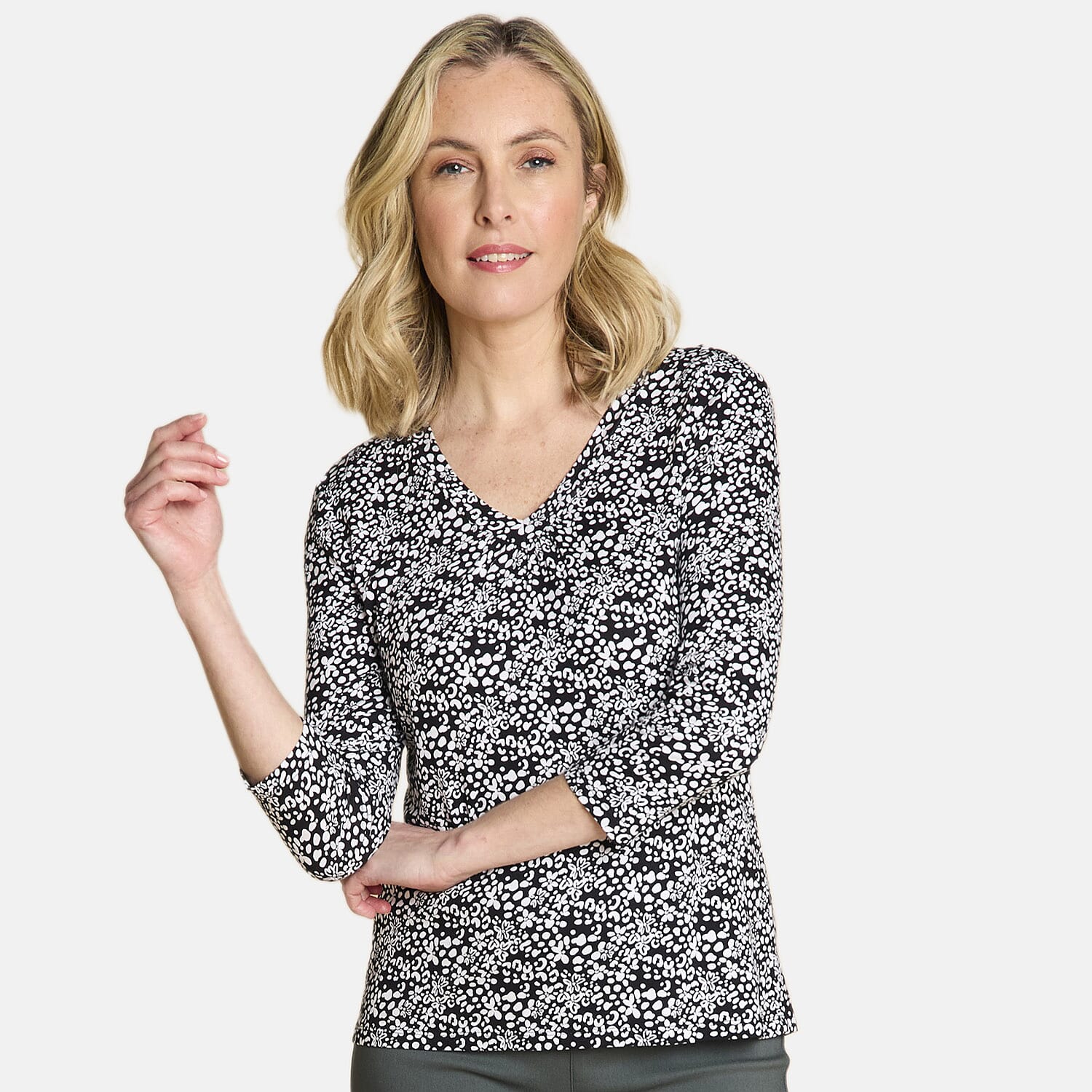 Emreco Casual 3-4 Sleeve V-Neck Printed Top (Size 14) - Black