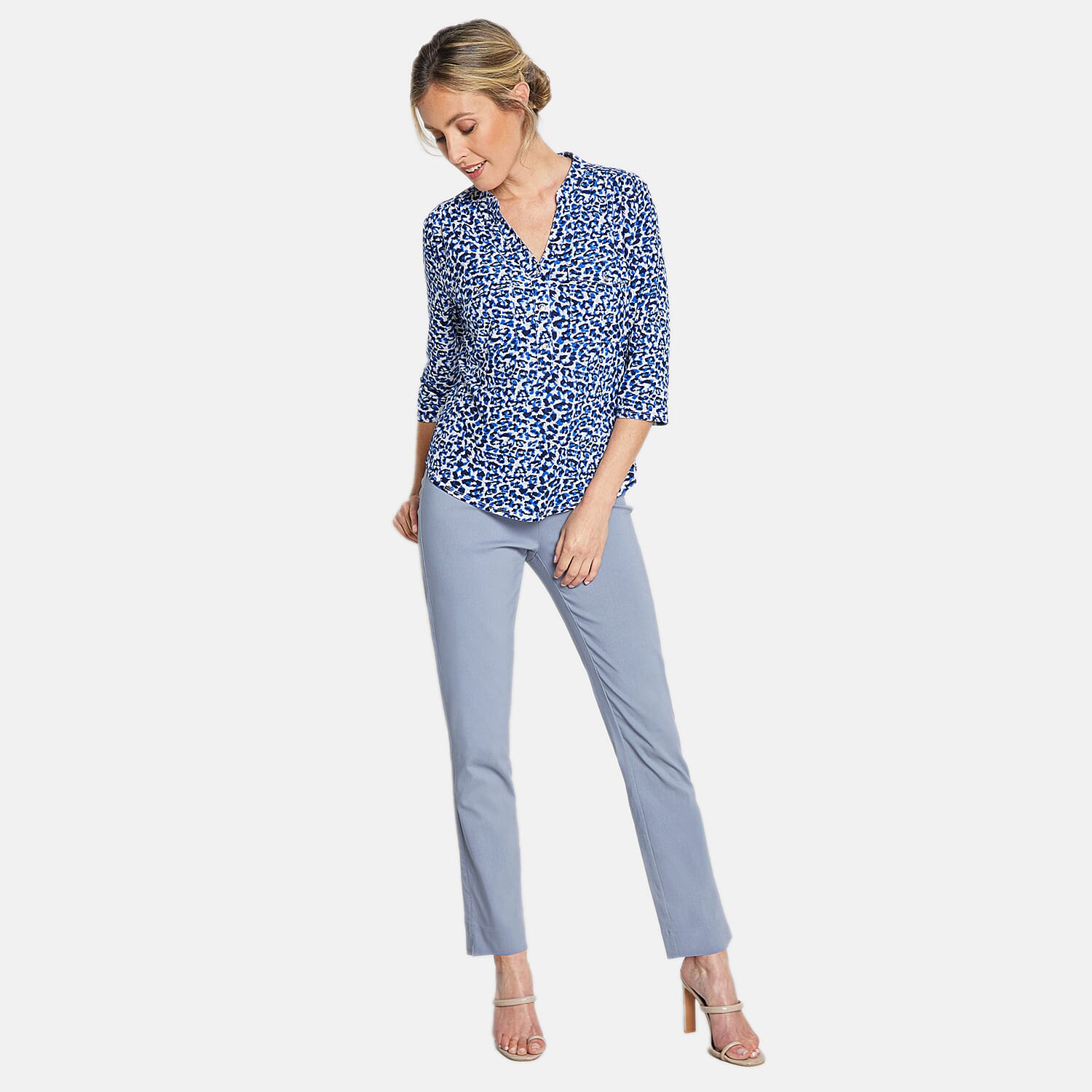 EMRECO 3-4 Sleeve Animal Print Manadrin Collar Blouse (Size 12) - Blue