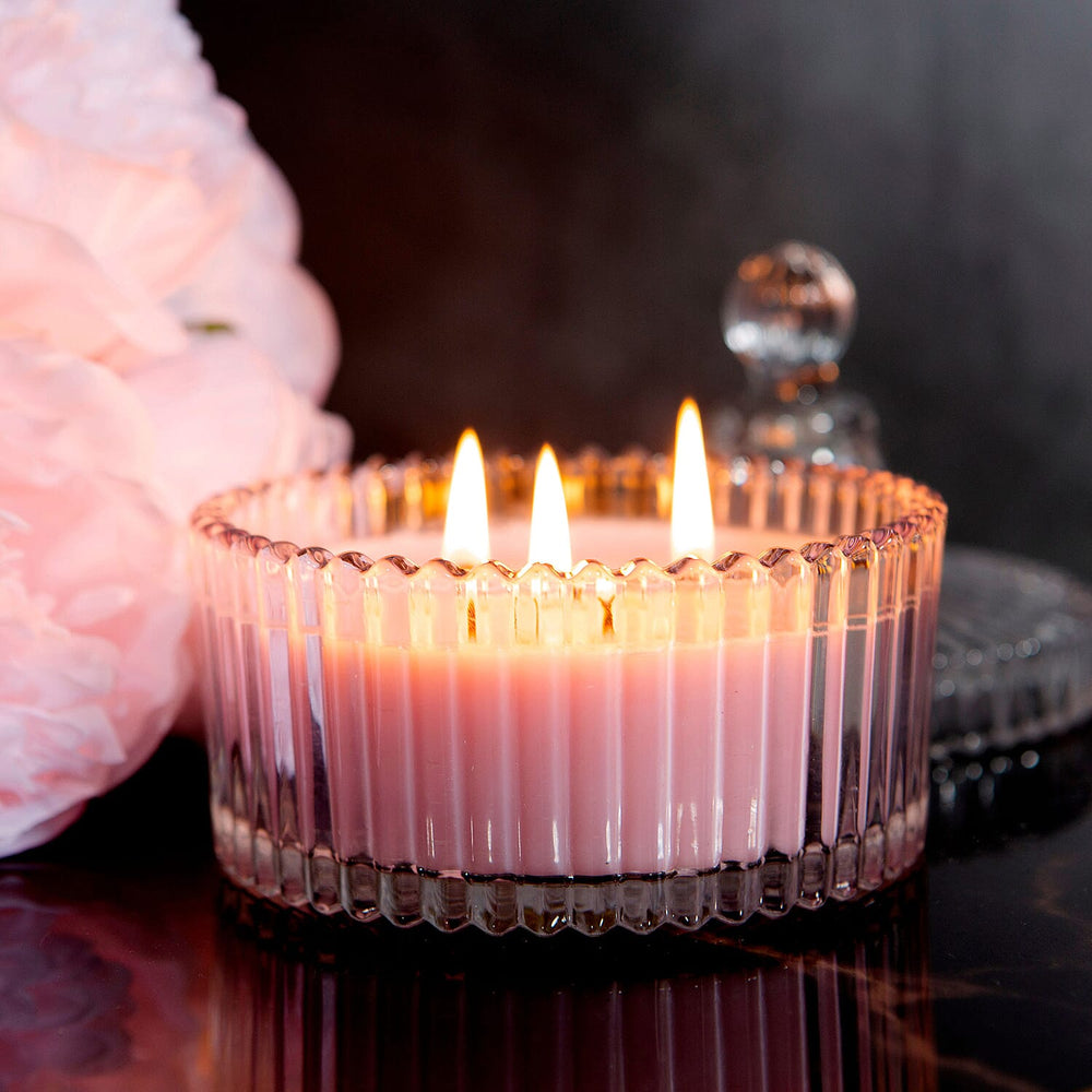 Laurelle Janet Reger Candle - 200 Gms