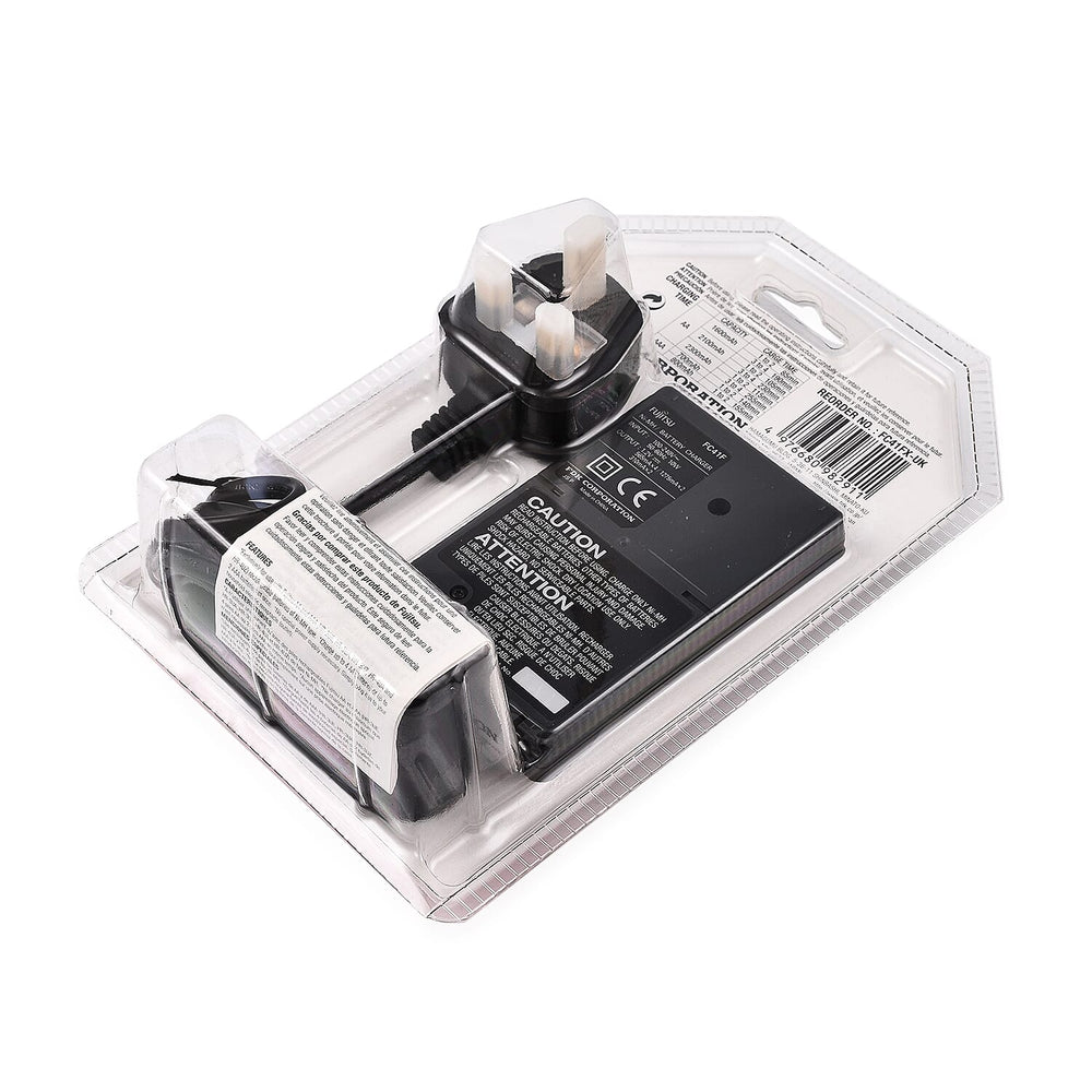 FUJITSU Battery Charger with 4 AA Rechargable Batteries (Can Also Recharge AAA Batteries)