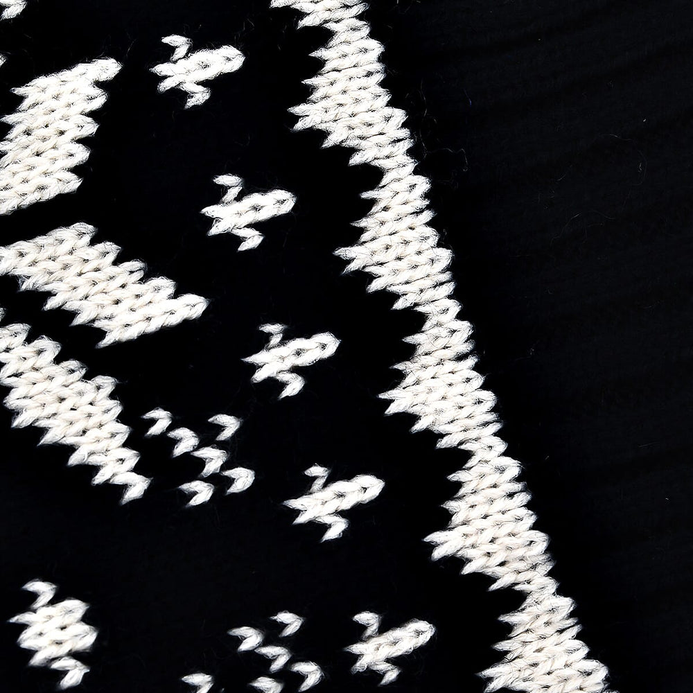 Fairisle Reversible Knit Scarf (Size 138x18 Cm) - Dark Blue & Cream