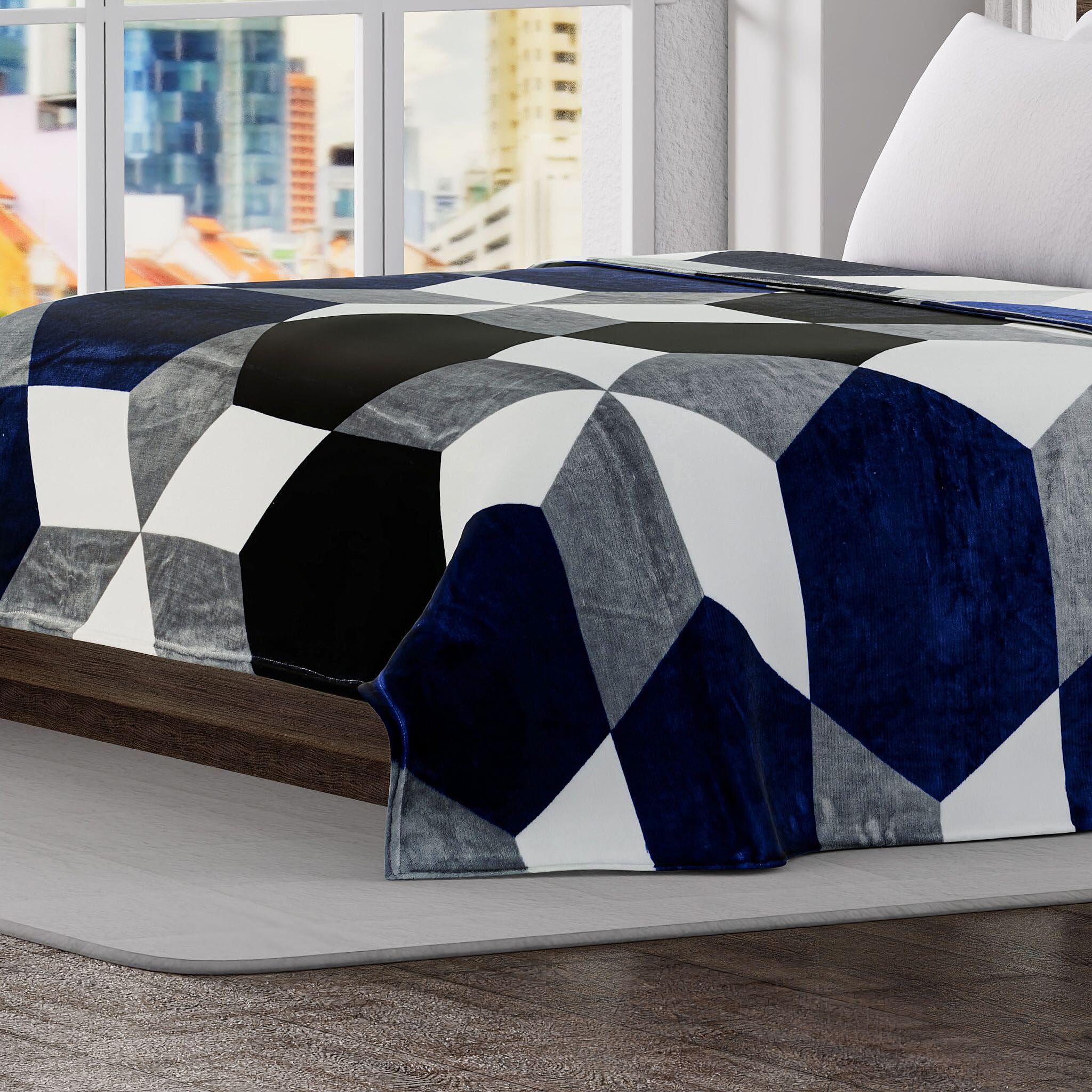 Flannel Printed Blanket - Large - 200 GSM - Blue