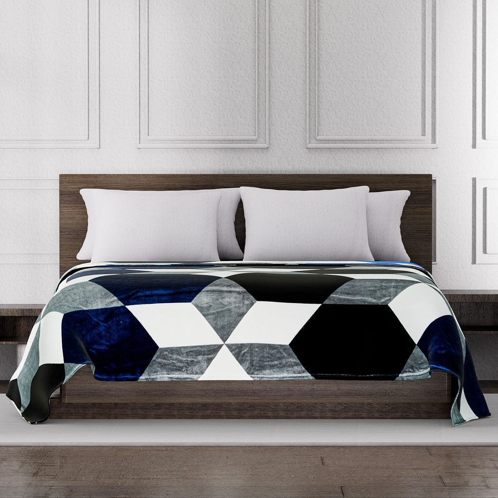 Flannel Printed Blanket - Large - 200 GSM - Blue