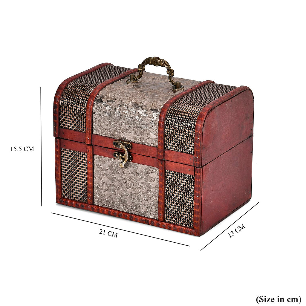 Classic Antique Style Floral Pattern Wooden Storage Box (Size 21x16x14 cm) - Silver
