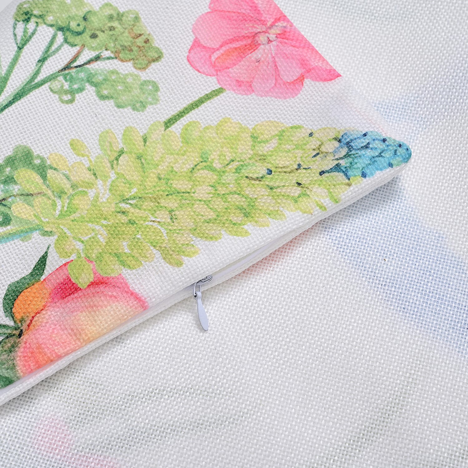 4-Piece Waterproof Outdoor Cushion Covers (Size 45x45cm) - Pink Floral - Hummingbird Print