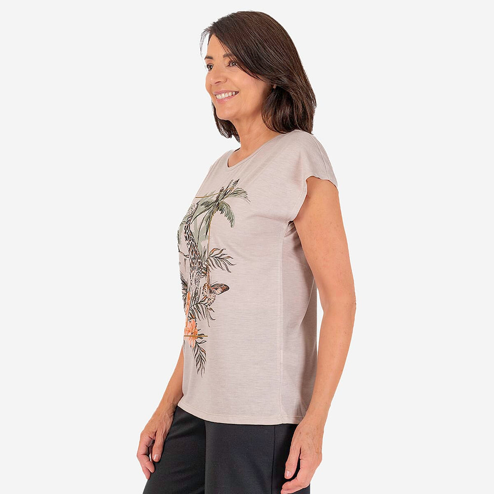 Giraffe Printed T-Shirt (Size 10) - Grey