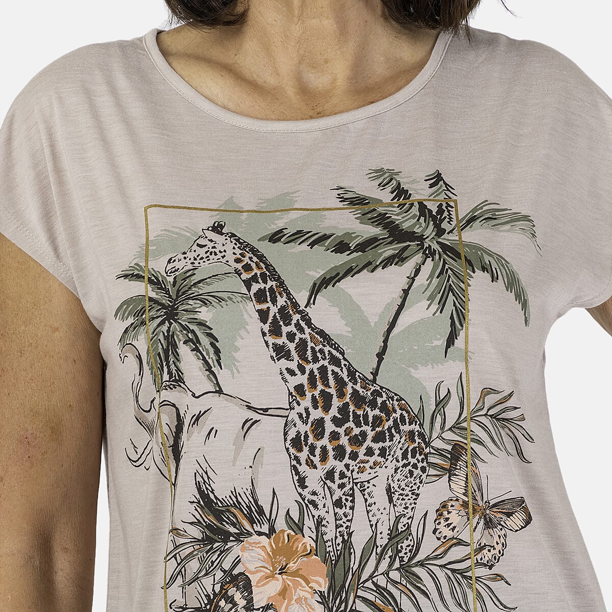 Giraffe Printed T-Shirt (Size 10) - Grey