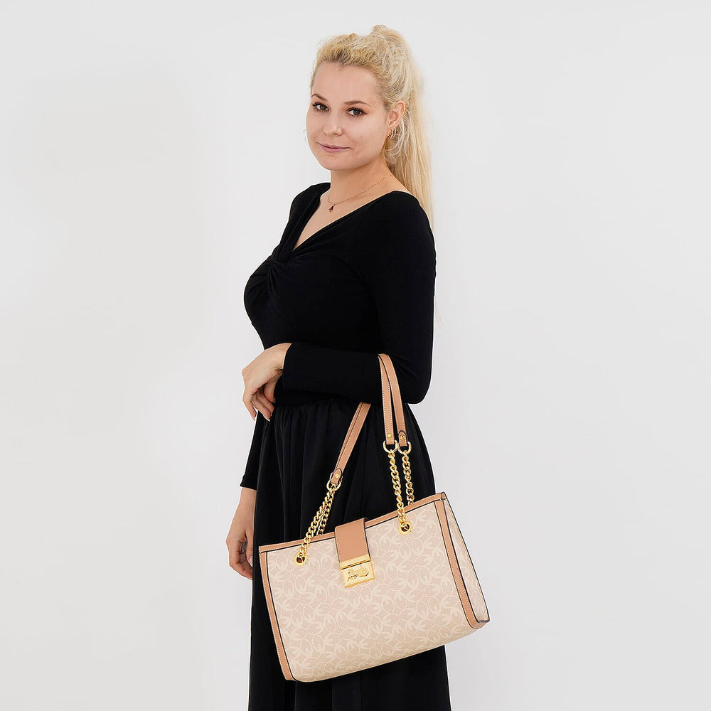 GUANCHI Shoulder Bag with Exterior Zipped Pocket - Off White