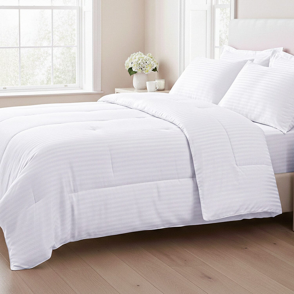 THE OPULENT LUXURY -- Hush Haven 6-Piece Summer Striped Comforter Set - inc Comforter, Fitted Sheet, 2xHousewife - 2xOxford Pillowcase (King, 225 x 220cm) - White