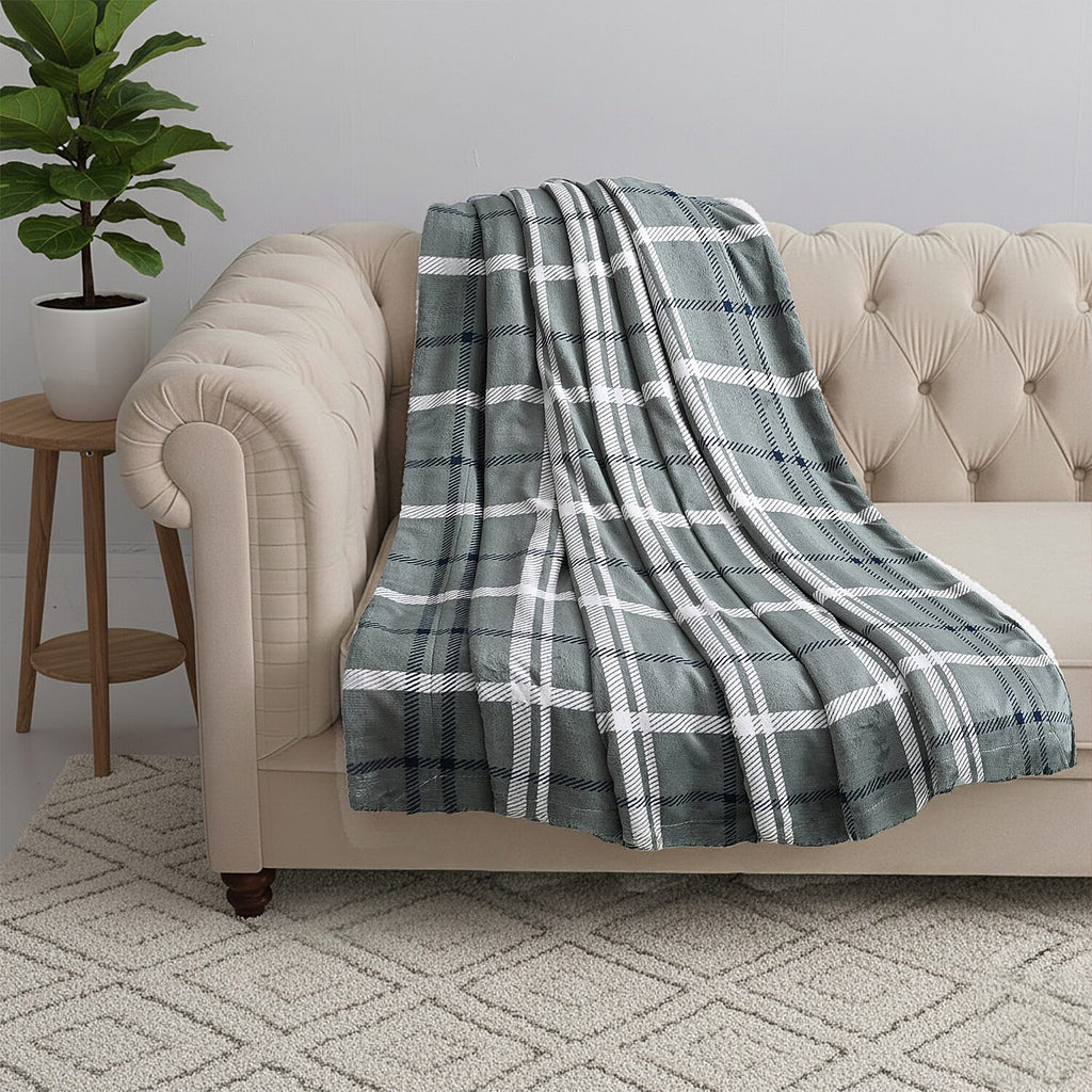 Hush Haven Ultra Soft Designer Inpired  Double Layer SHERPA Blanket (150 x 200 cm) -Green