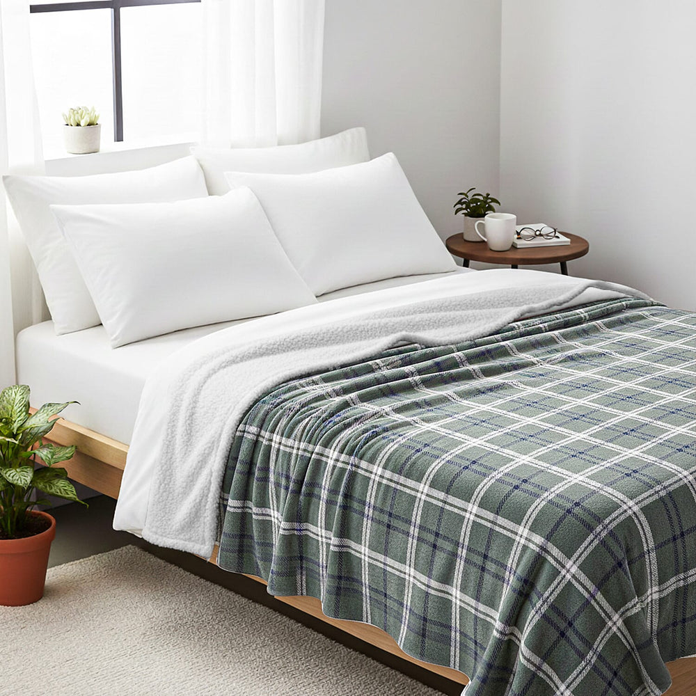 Hush Haven Ultra Soft Designer Inpired  Double Layer SHERPA Blanket (150 x 200 cm) -Green