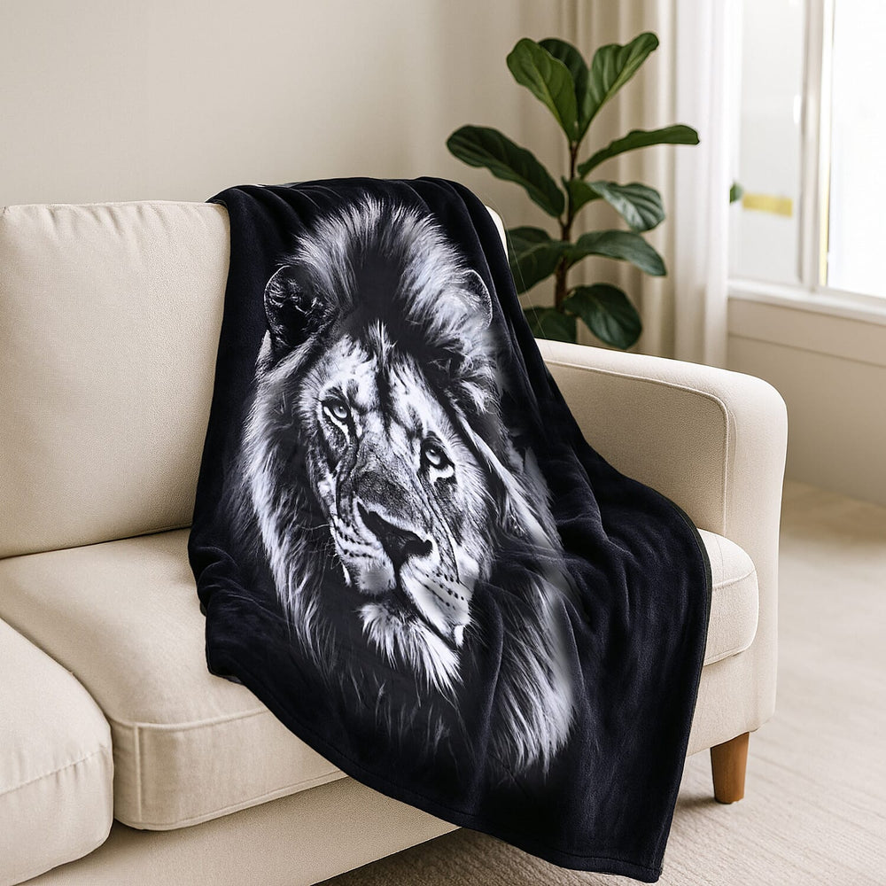 Hush Haven Digital Lion Print Flannel Cozy Blanket (200x150cm) - Black - White
