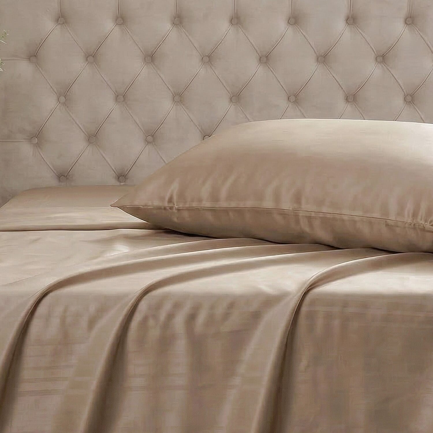 Hush Haven 100% Mulberry Silk Duvet Cover - Two Pillowcases Set with Mother of Pearl Buttons (225 x 220cm) - Grey