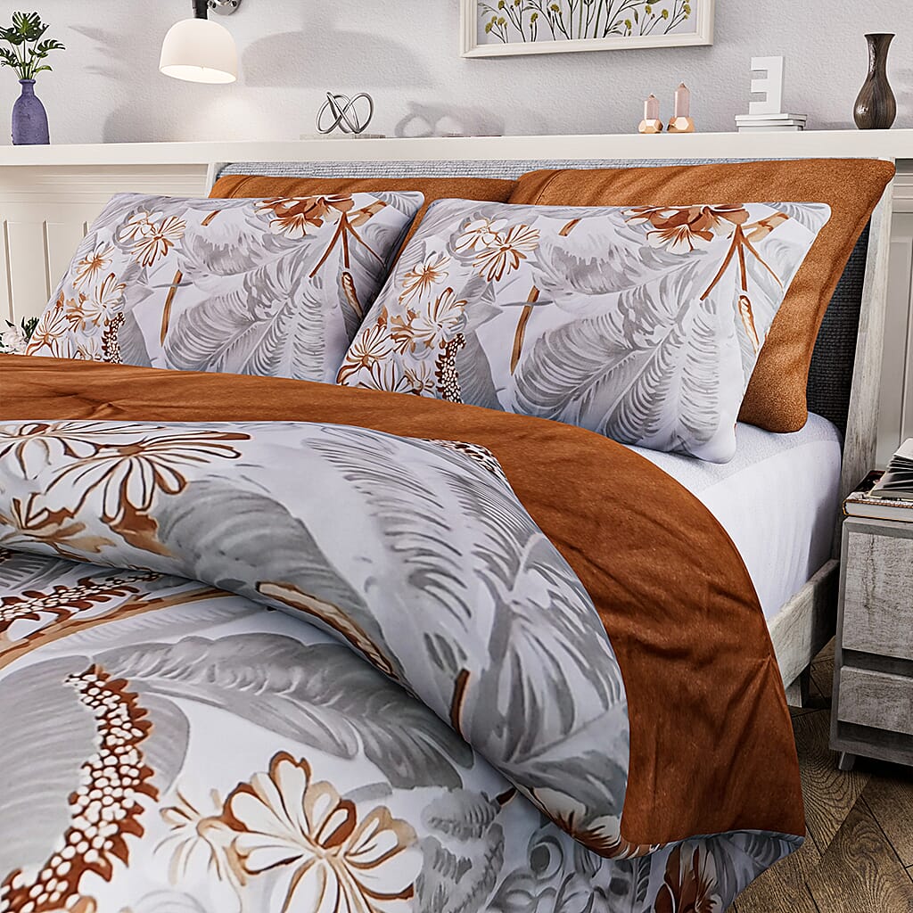 THE CLOSEOUT BUY - Hush Haven 3-Piece Comforter Set Inc. 1 comforter - 2 Pillowcases with 250 gsm Filling (UK Double) - Grey - SEASONS FIRST COMFORTER OFFER