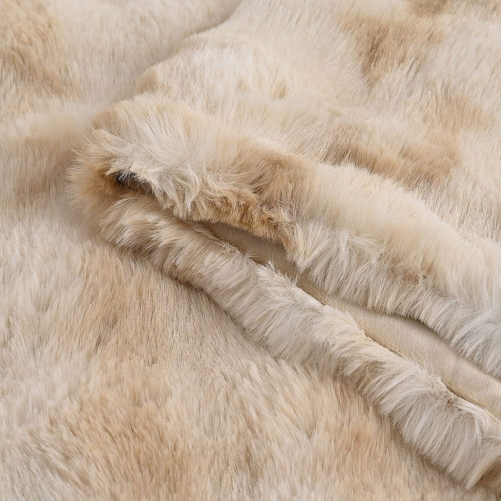 SIGNATURE LUXE SUPERSOFT BLANKET - HUSH HAVEN Double Layer 800 GSM Bubble Pattern Ultra soft Faux Fur Blanket (200 x 150 cm) - Warm Beige