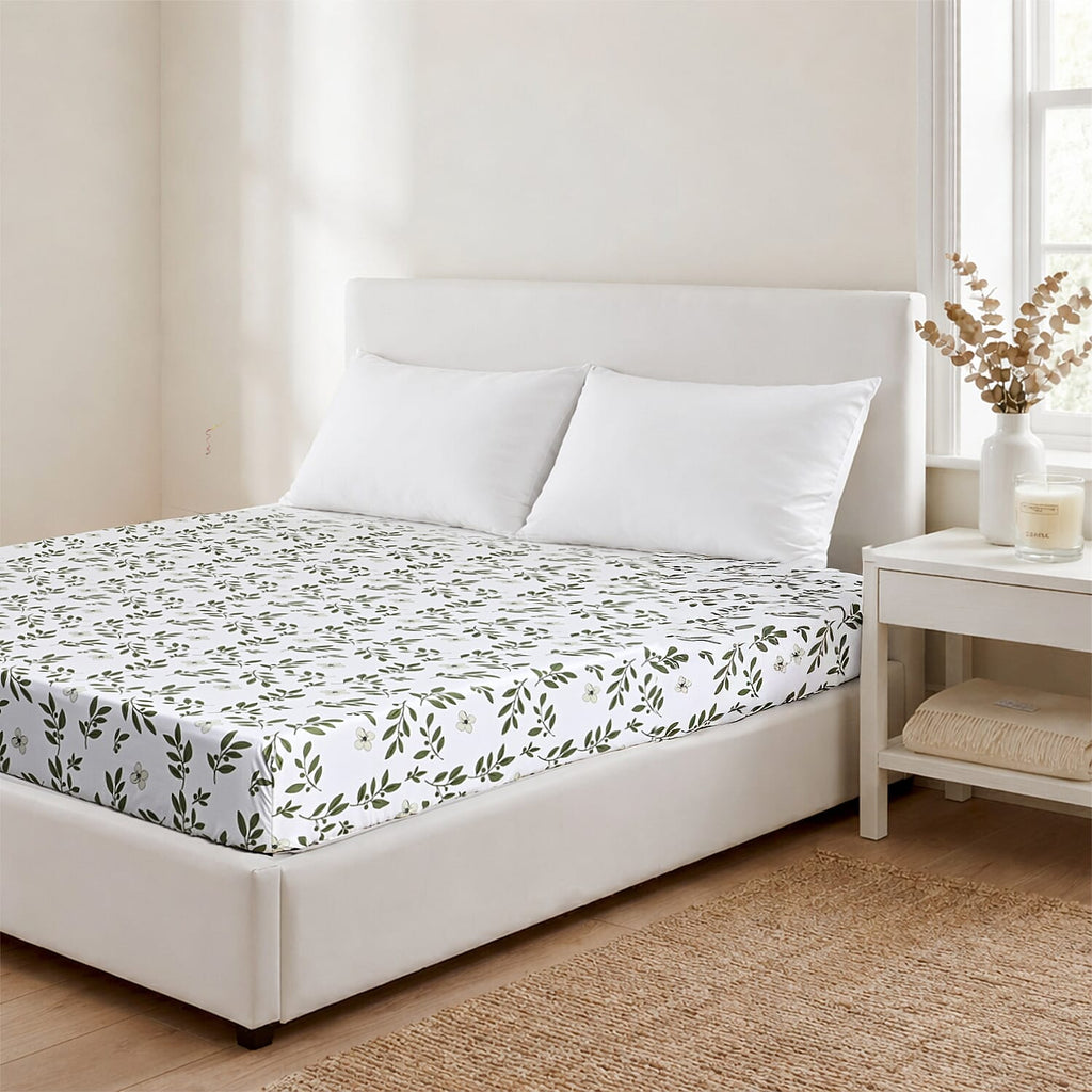 Hush Haven 6-Piece Floral Digital Print Duvet Set - inc. Reversible Quilt Cover, Fitted Sheet, 2 Housewife Pillowcases and 2 Oxford Pillowcases (225 x 220cm) - Green - White