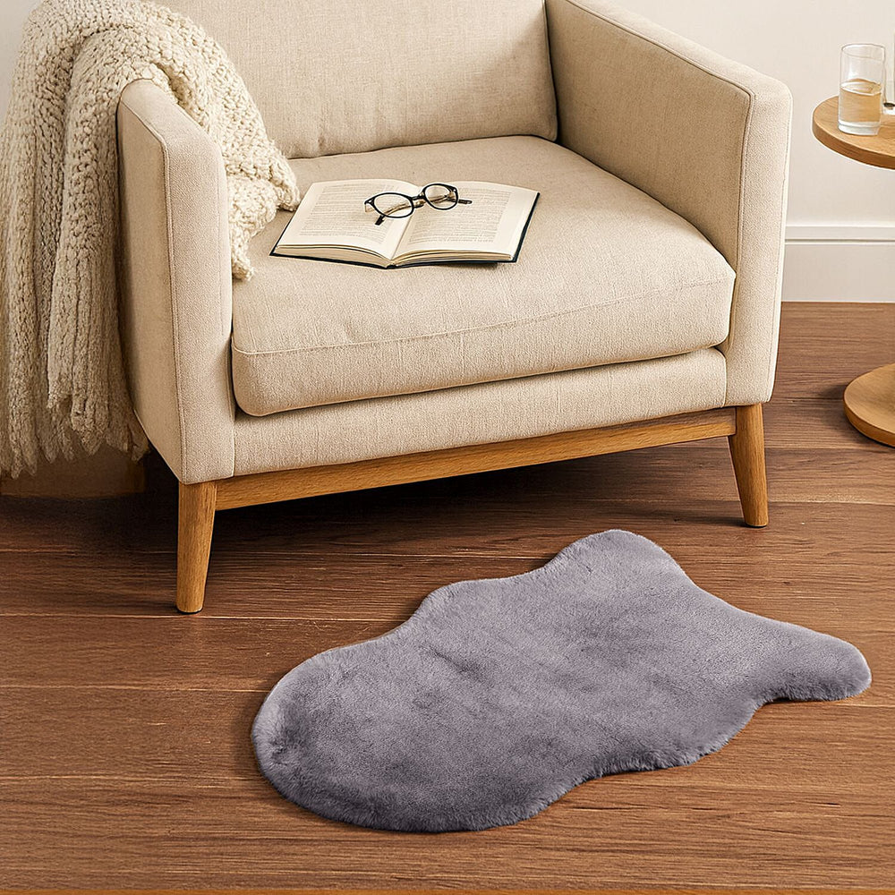 HUSH HAVEN Cosy Faux Fur Accent Rug (90 x 60 cm) - Grey