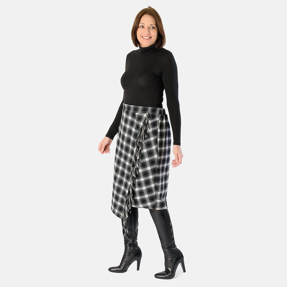 Check Pattern Asymmetric Hem Midi Skirt (Size S) - Black