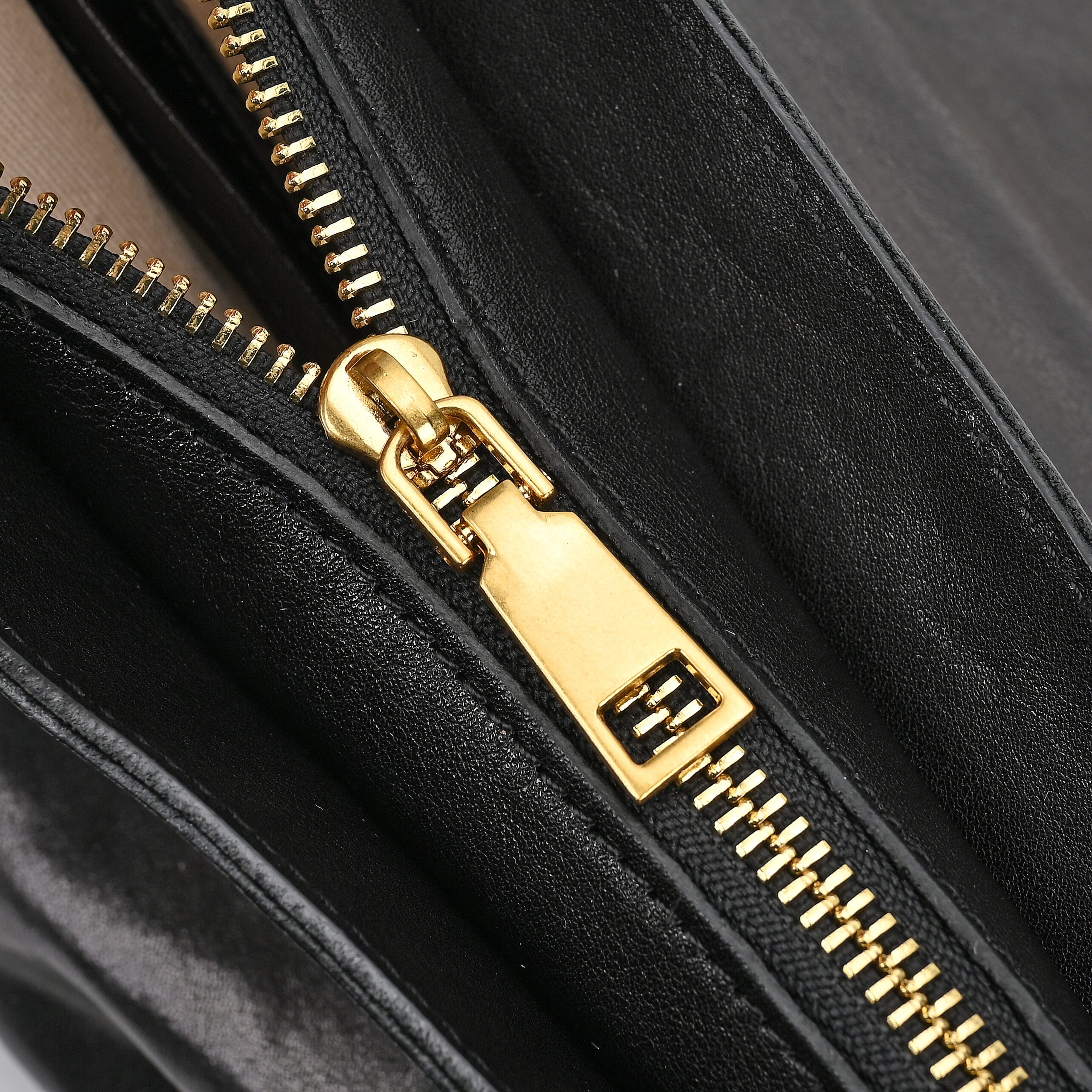 Italy Retro Noble Collection - Genuine Leather Crossbody Bag with Handle Drop - Black