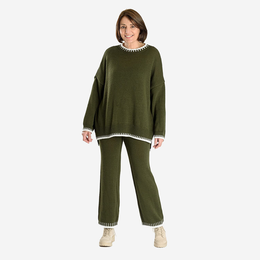 Women’s Knitted Cropped Wide-Leg Trousers with Contrast Stitch Hem