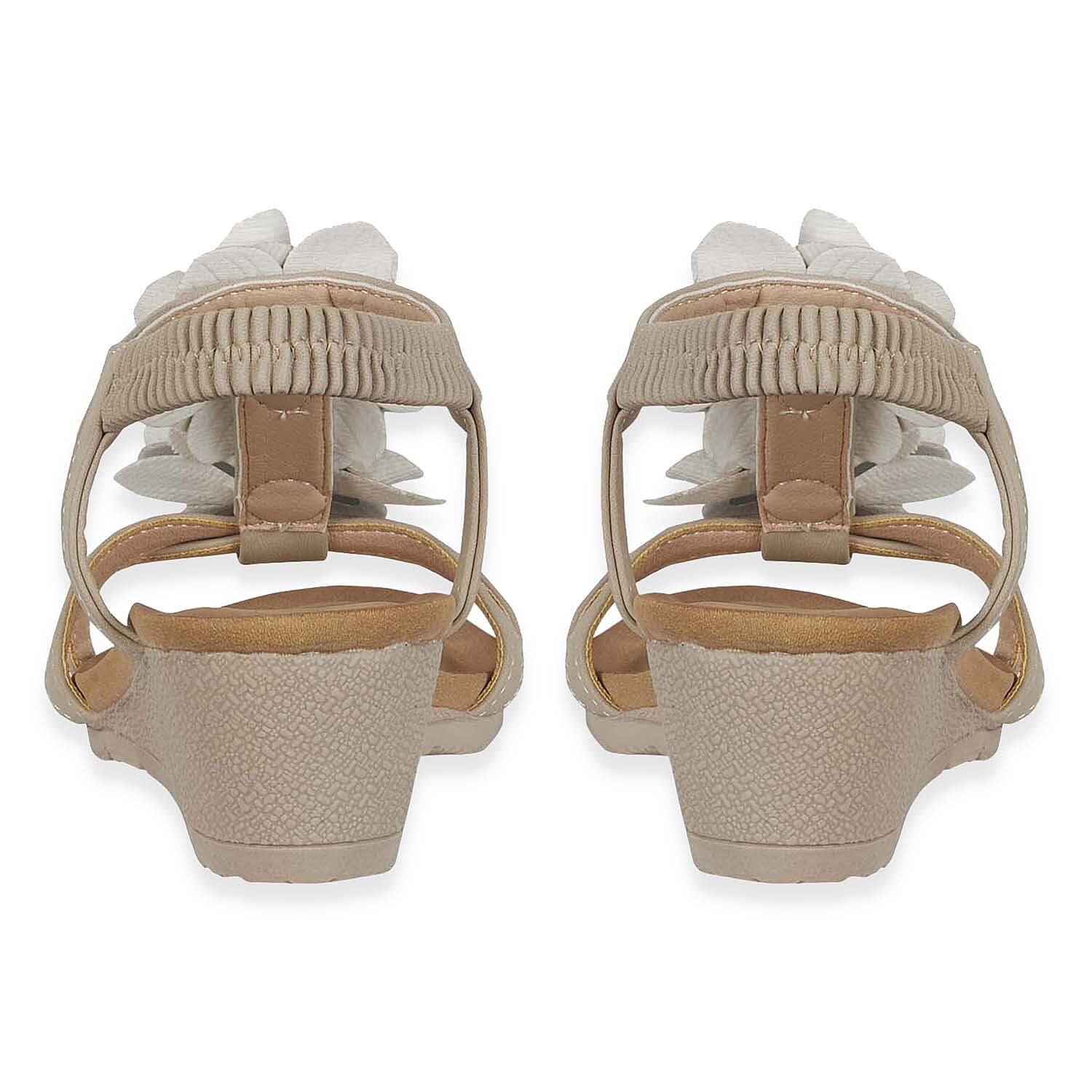 Jo - Joe Bloomsbury Ladies Lightweight Wedge Sandal With Flower Trims And Elasticated Back Strap (Size 5) - Beige