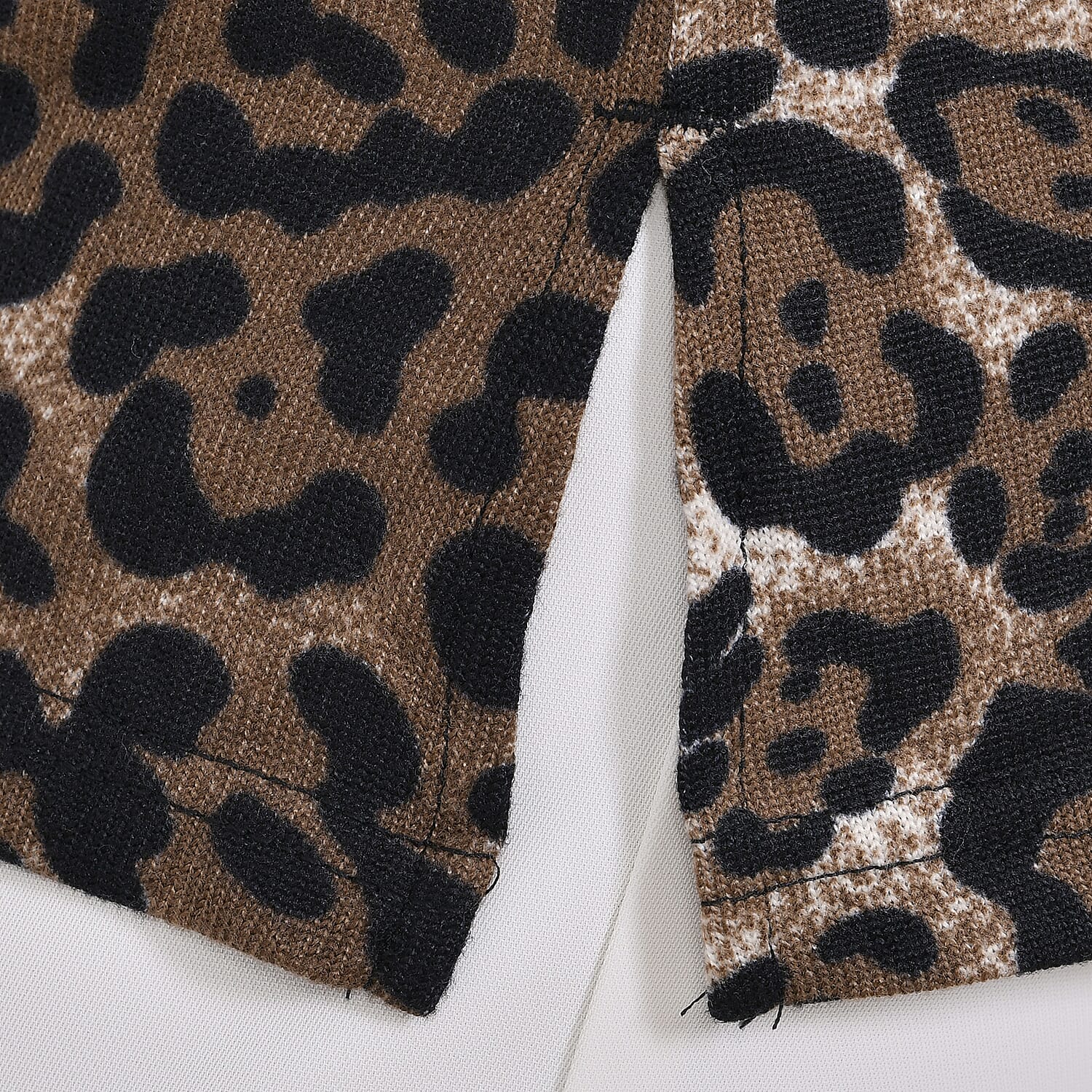 La Marey Polyester Leopard Top Size 8-20 - Brown