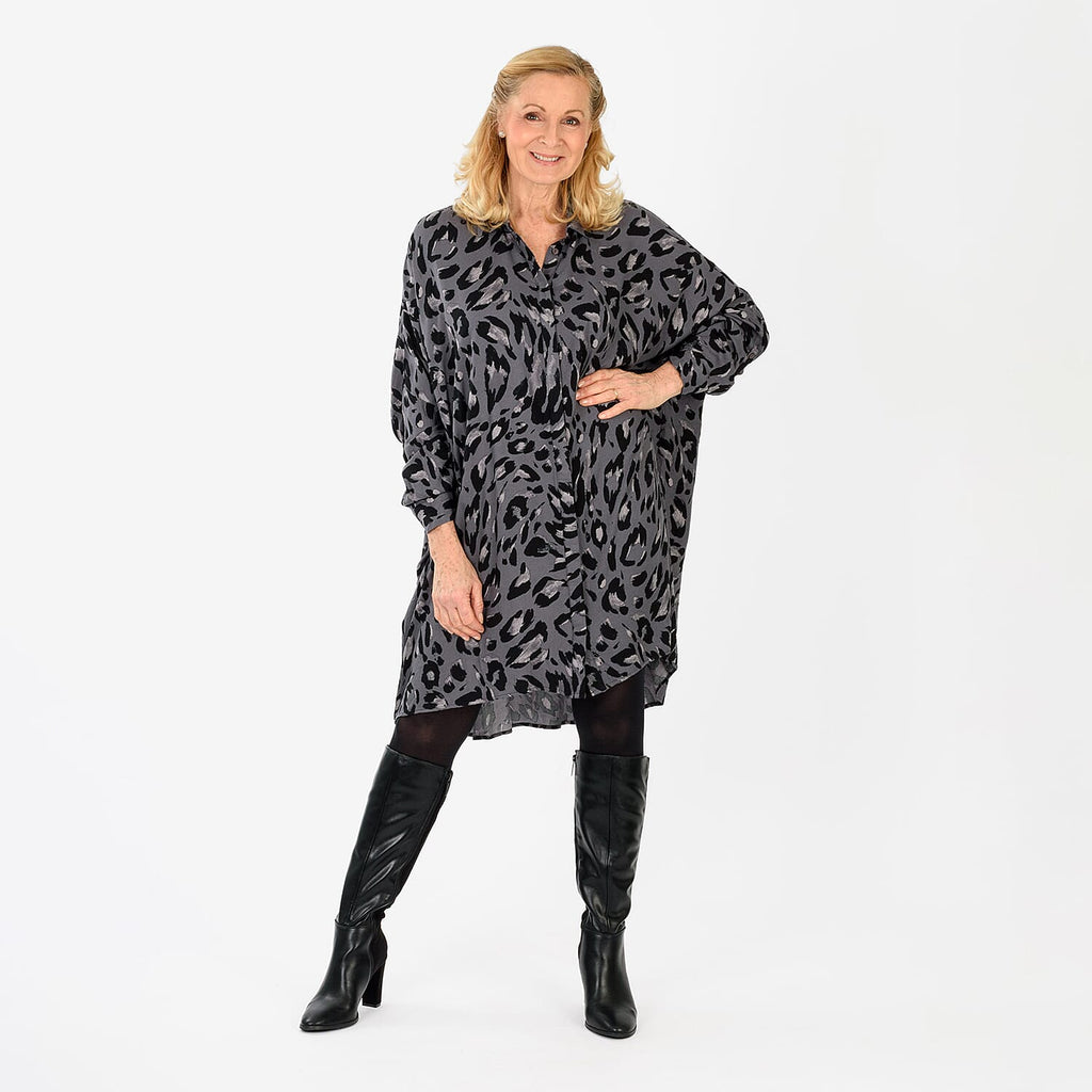La Marey Relaxed Fit Leopard Print Shirt (Size 24-26) - Grey