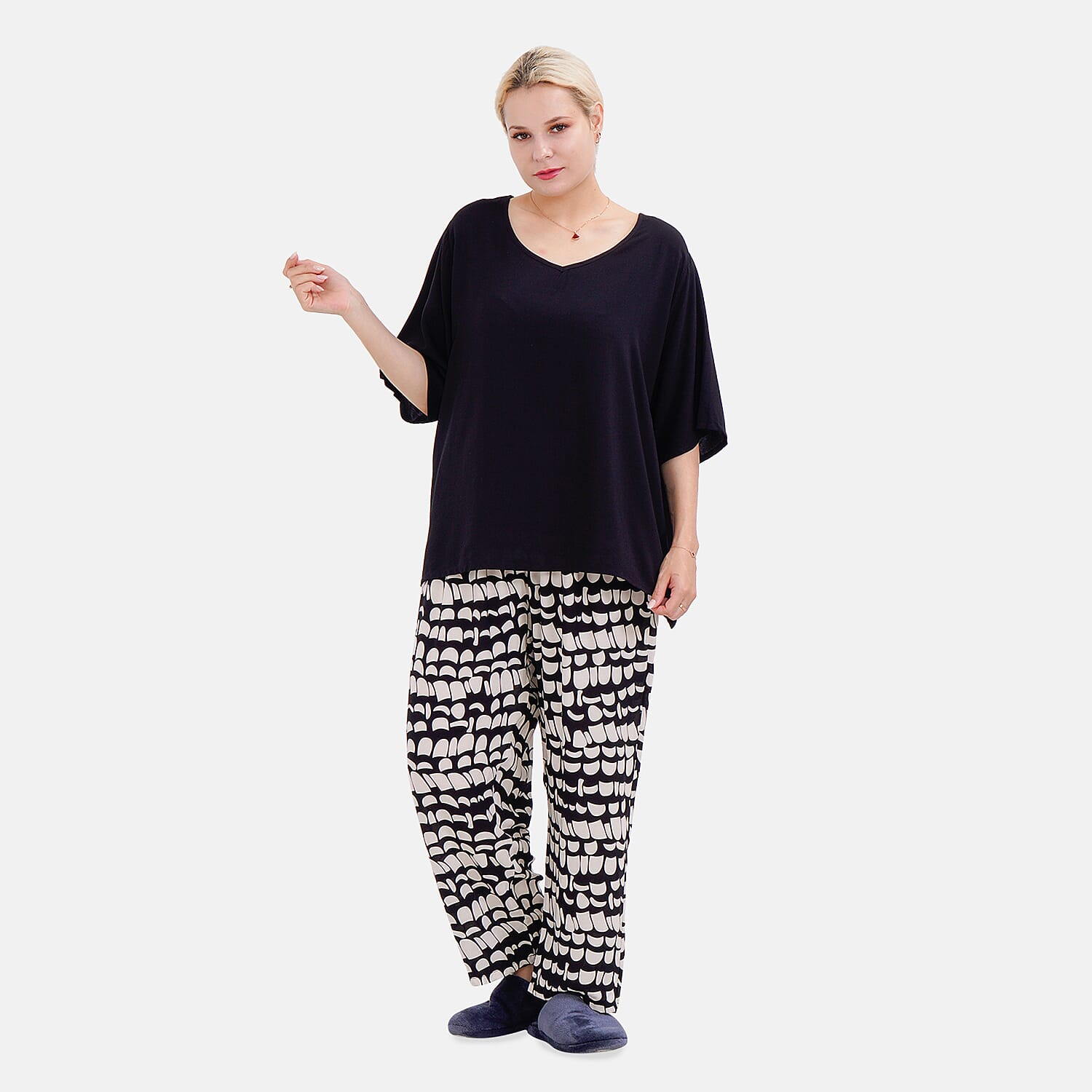 LA MAREY Loungewear Sets (Short Sleeves Top with Printed Trousers)  - Black (Size M)