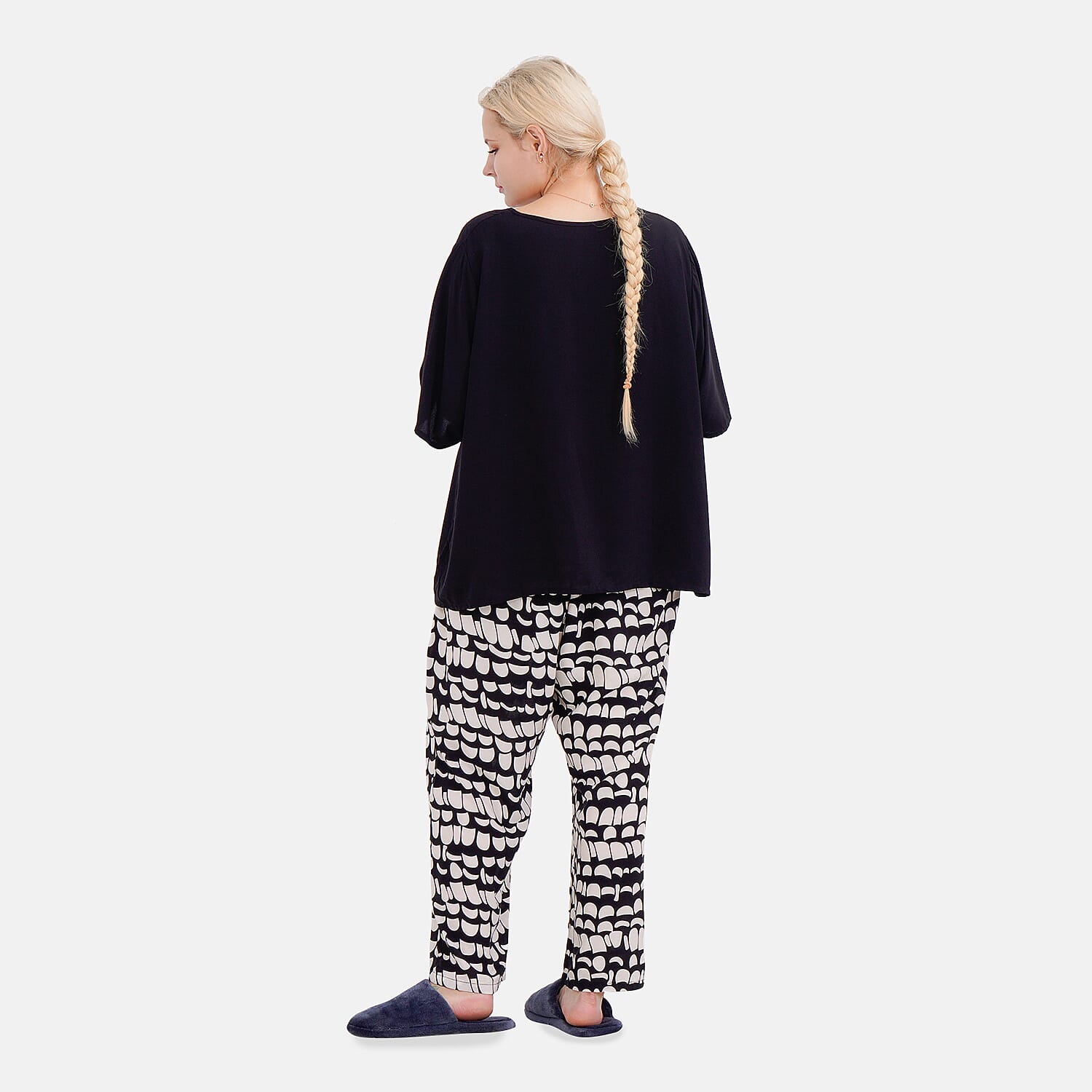 LA MAREY Loungewear Sets (Short Sleeves Top with Printed Trousers)  - Black (Size L)
