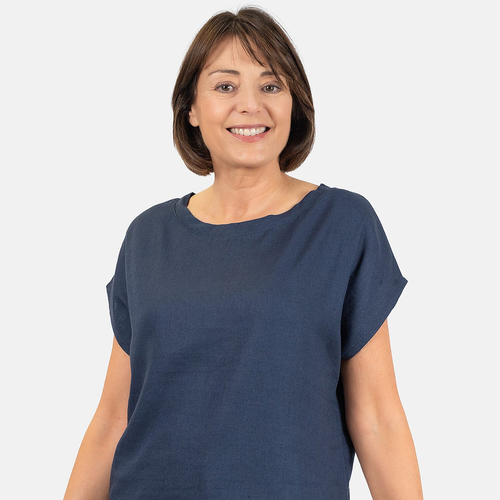Ladies Crew Neck Linen Top (Size 14) - Navy