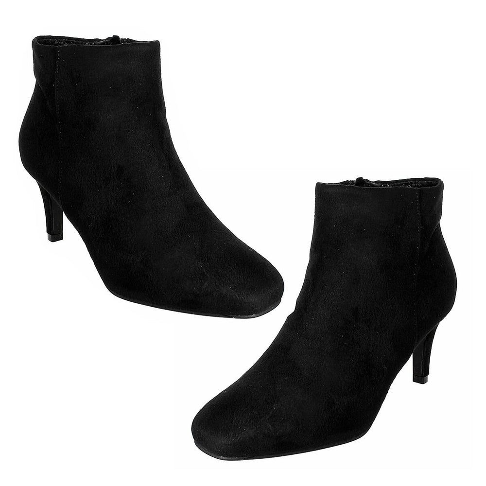 Ladies Shoe (Size 3) - Black