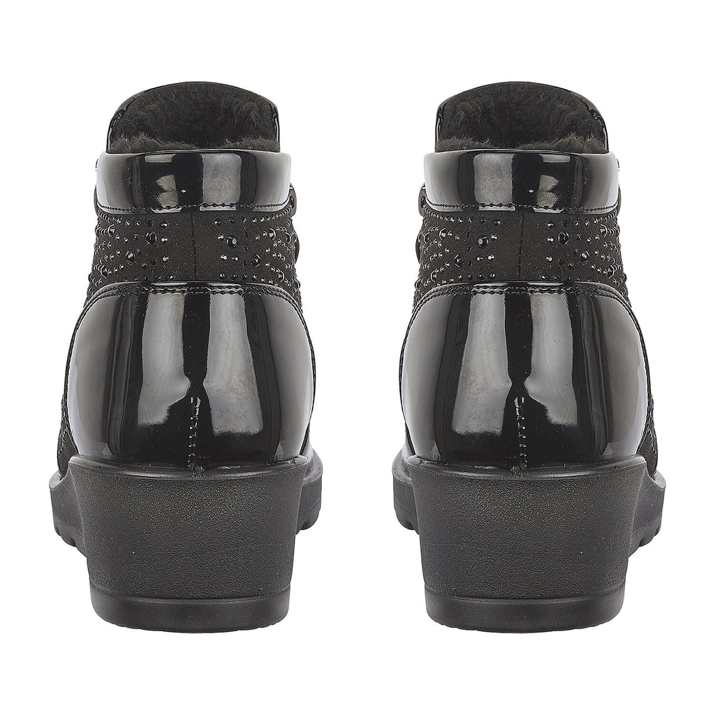 Ladies Shoe (Size 4) - Black