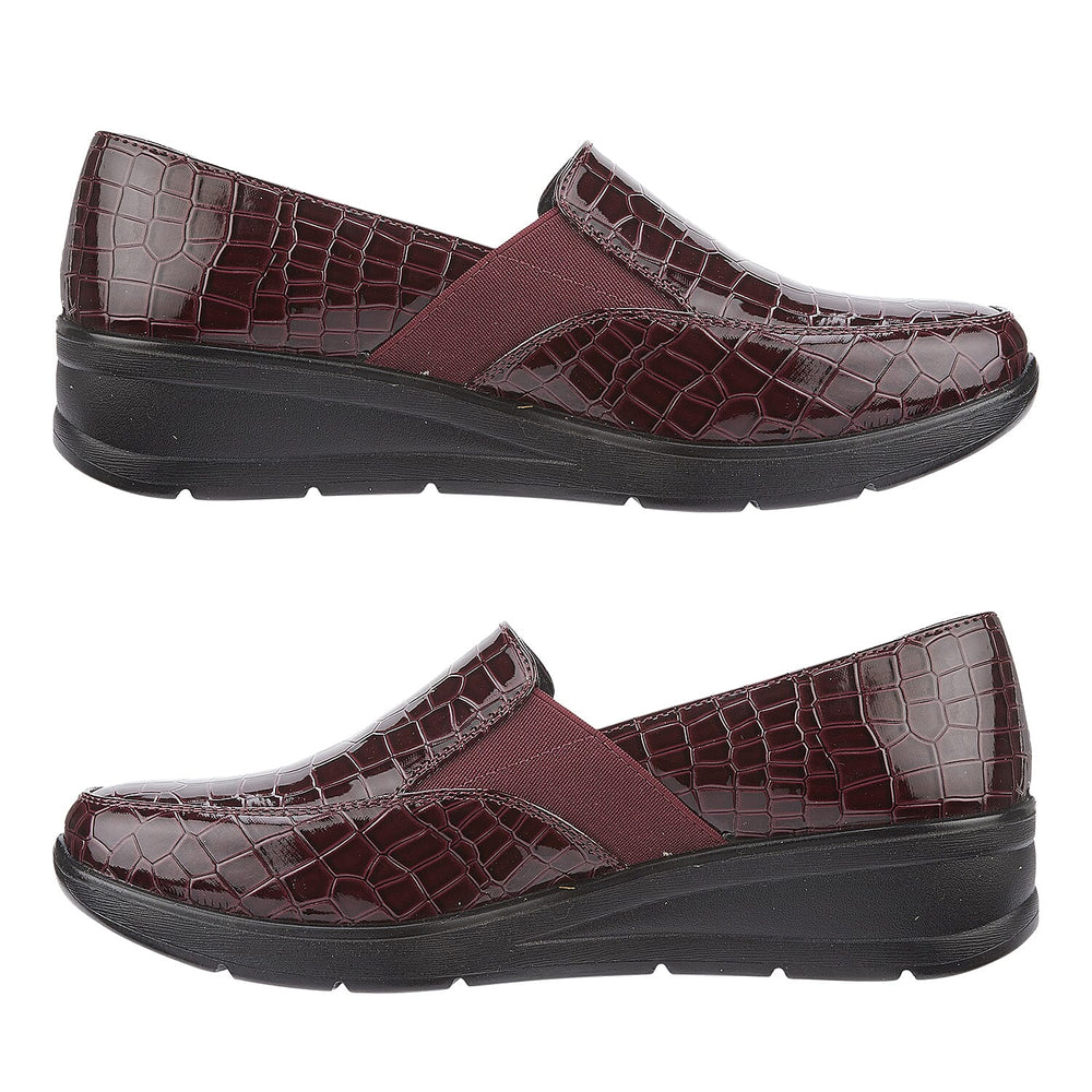 Ladies Shoe (Size 7) - Burgundy Croc