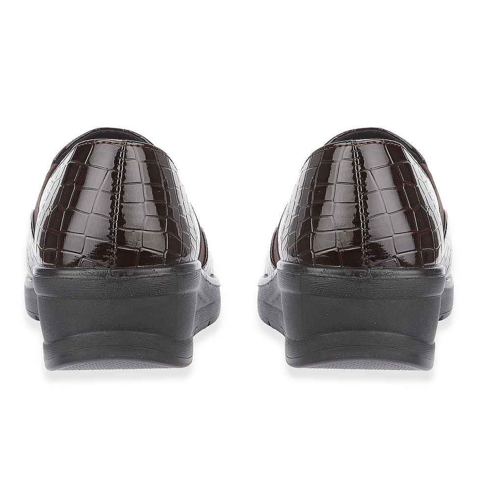 Ladies Shoe (Size 7) - Dark Brown Croc