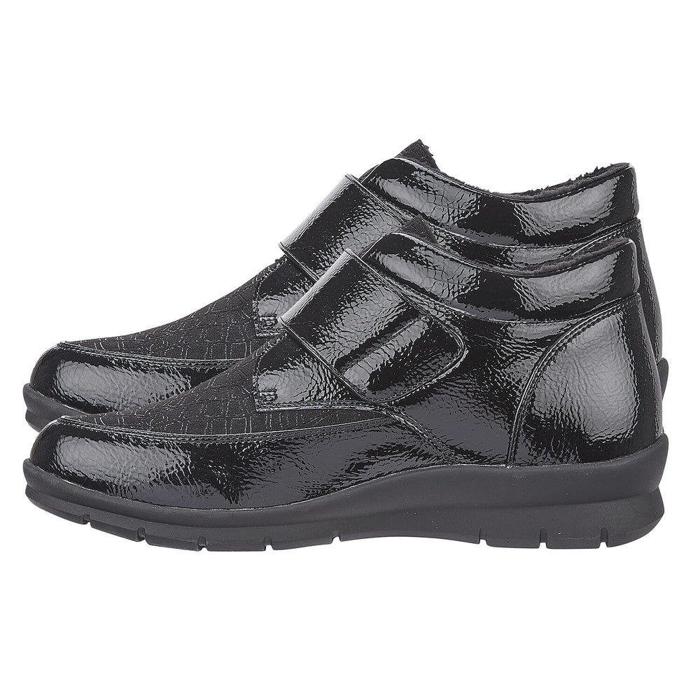 Shoe Tree Comfort BLACKTHORN Ladies Shoes  (Size 8) - Black