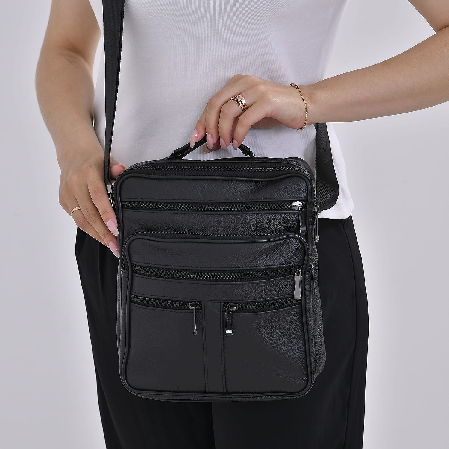Leather Croc Emobossed Crossbody Bag (Size 23x10x28 cm) - Black & Black