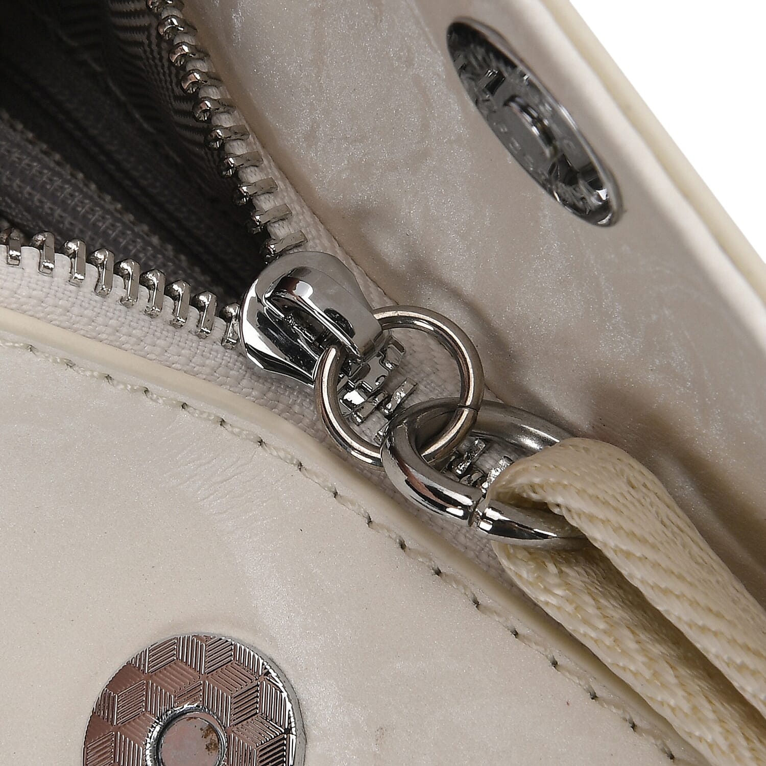 Genuine Leather Patterned Crossbody Bag (Size 22x16x9 cm) - White