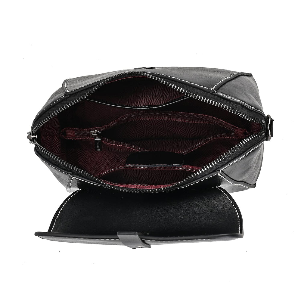 Sumptuous quality 100% Genuine Leather Crossbody Bag - Black