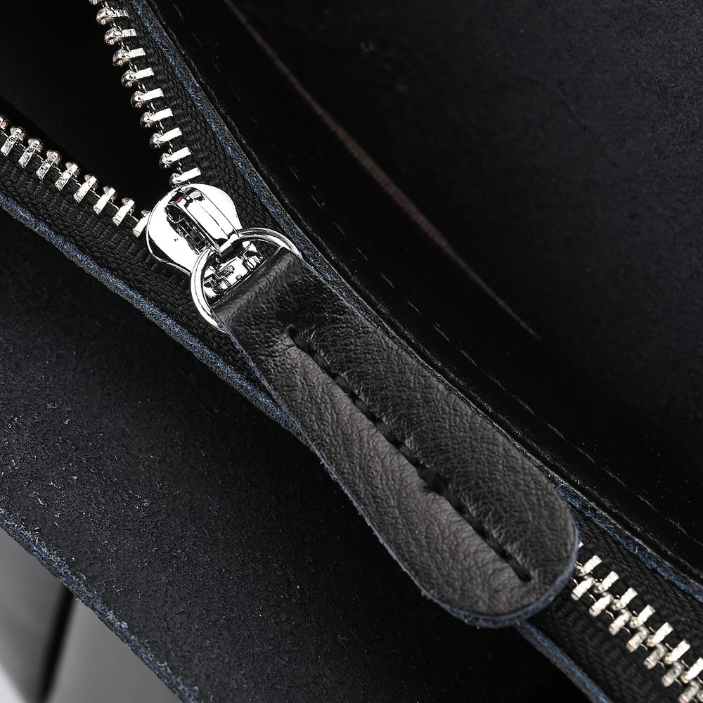 Closeout Deal Genunie Leather Tote Bag - Black