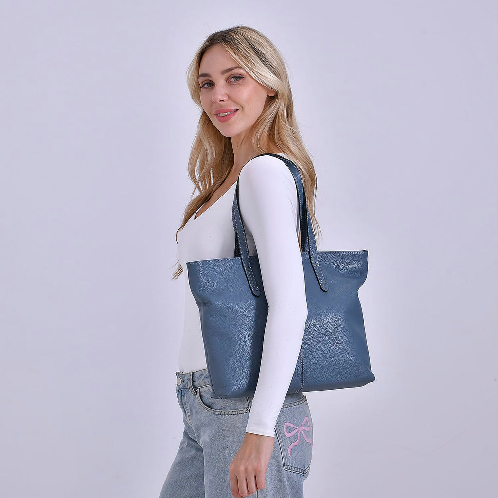 Closeout Deal - SUMPTUOUS 100% Genuine Leather Tote Bag - Blue